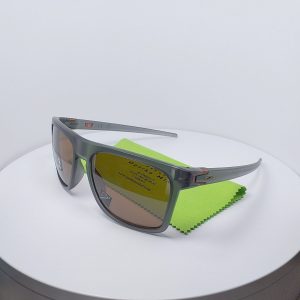 OAKLEY 9100 02 51*17